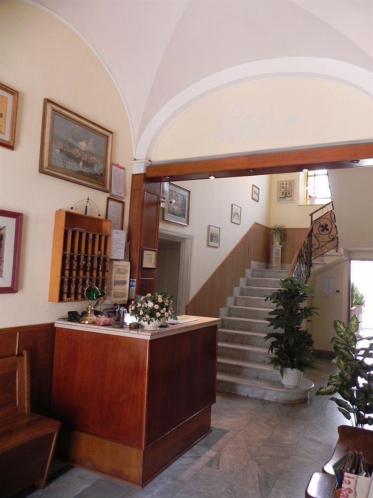Hotel Ondina Viareggio Bagian luar foto