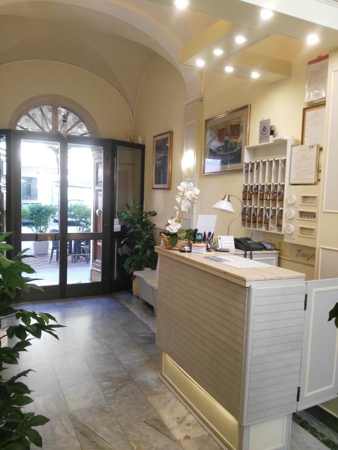 Hotel Ondina Viareggio Bagian luar foto
